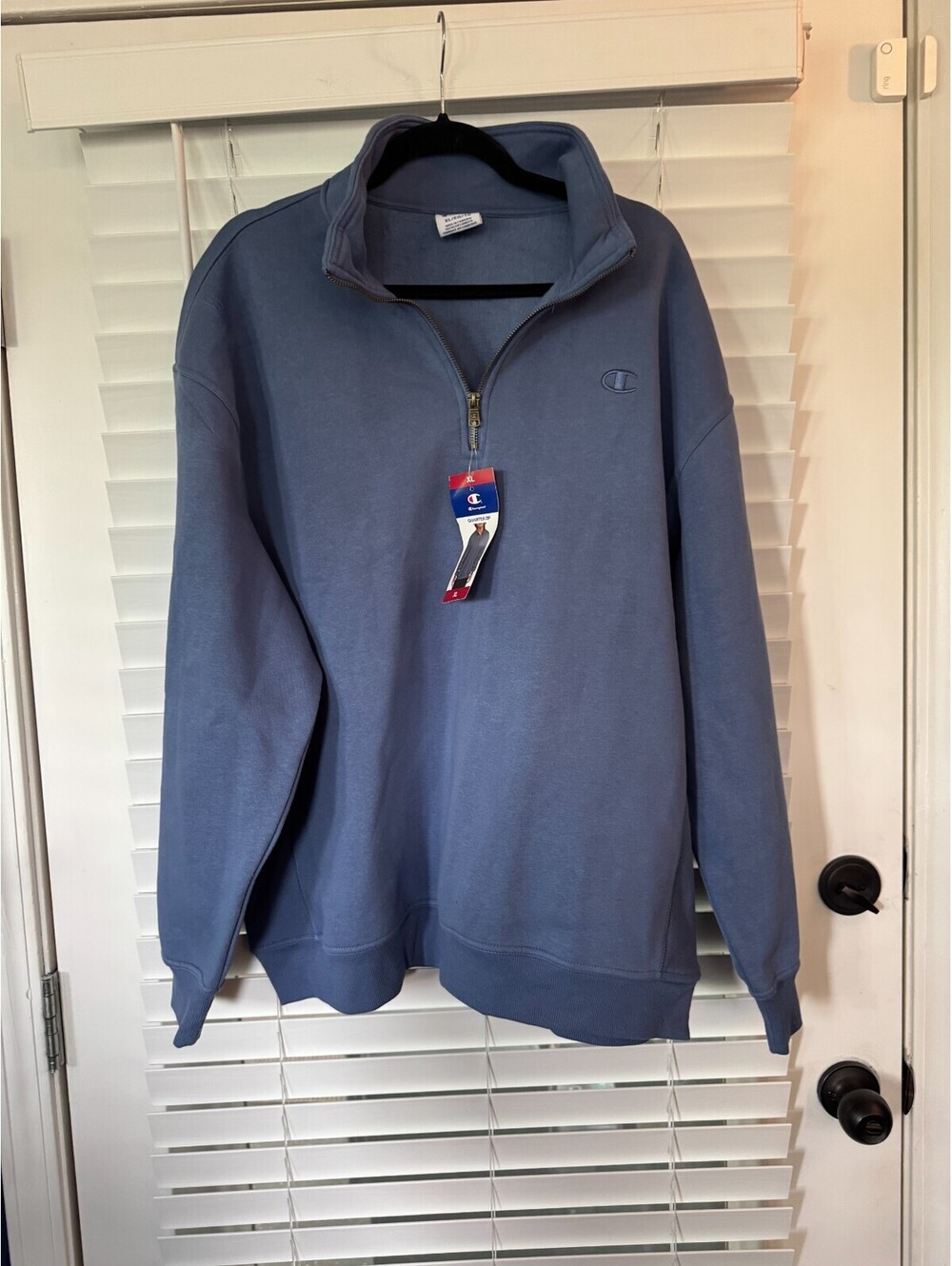 NWT  Champion Men's Midweight Embroidered Logo 1/4 Zip Pullover XL Blue